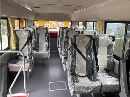 Diesel 170HP Power Custom Off Road Military Vehicles 4x4 Bus 6m Body 17 Seats