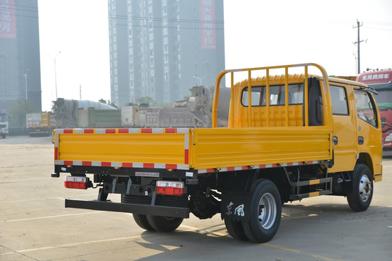 il camion leggero del carico 4x2 5 mette a sedere il camion leggero 115hp del carico a base piatta per la raccolta