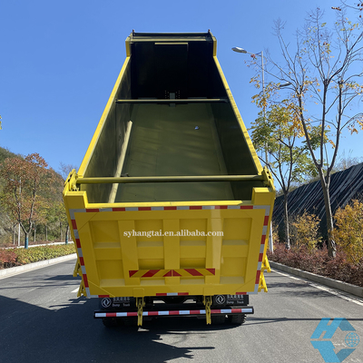 L'autocarro con cassone ribaltabile pesante estraente che registra il trasporto 50 Ton Dump Truck 8x4 12 spinge il motore diesel