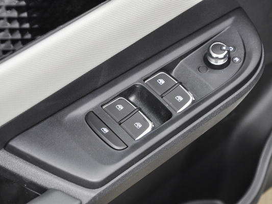 Un'ESC di 5 di Seater della berlina delle automobili elettriche 400KM ABS pura della gamma 163PS Front Driving