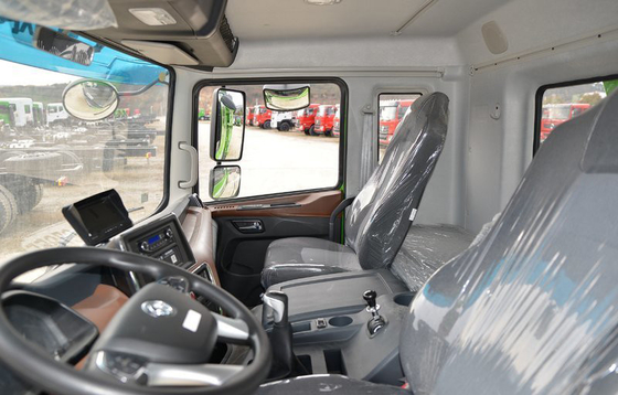 motore pesante del carro armato di carico del ribaltatore 7.8m dell'autocarro con cassone ribaltabile 8x4 GVW 31000KG YUCHAI