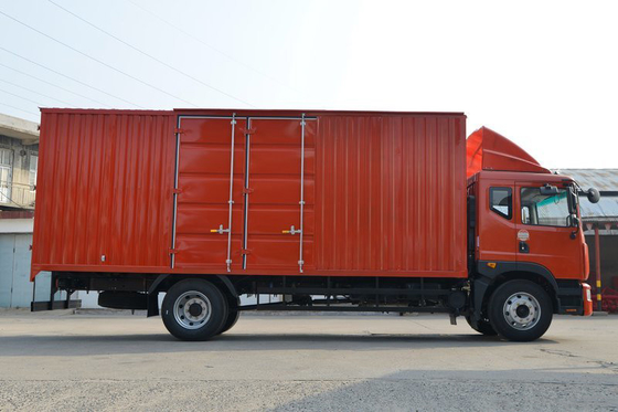 4x2 6 veicoli diesel del camion di consegna del carico del carraio 3950mm Cummins Engine