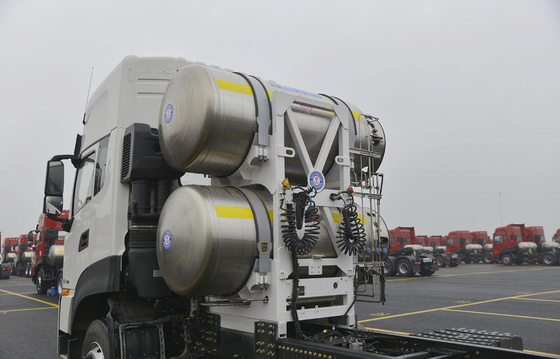 Trazione Massachussets del motore del rimorchio di trattore di trasporto LNG CNG delle merci 500HP 32,4 tonnellate