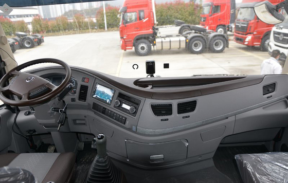 ABS LDWS FCWS di ESC standard del camion diesel del trattore di DONGFENG 600hp