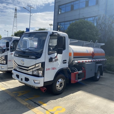 Camion del trasporto dell'olio del cherosene di CBM della ruota 4,5 del camion cisterna di combustibile diesel della benzina 4x2