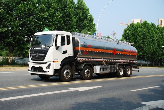 Il trasporto dell'automobile del motore diesel di DONGFENG trasporta 8x4 su autocarro 27 CBM 400 HP GVW 32000KG
